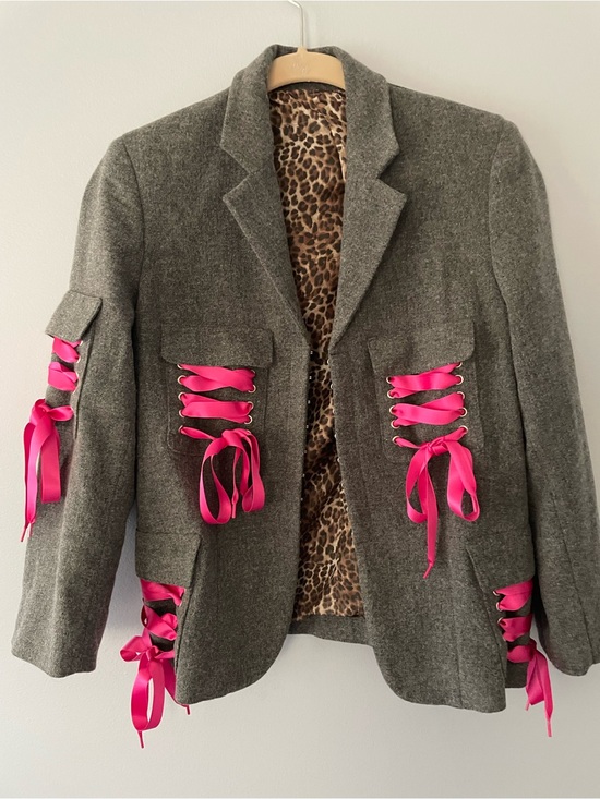 Emanuel Ungaro Jackets & Blazers - Vintage Y2K Gray Women's Blazer with Hot Pink Ribbon Accents
